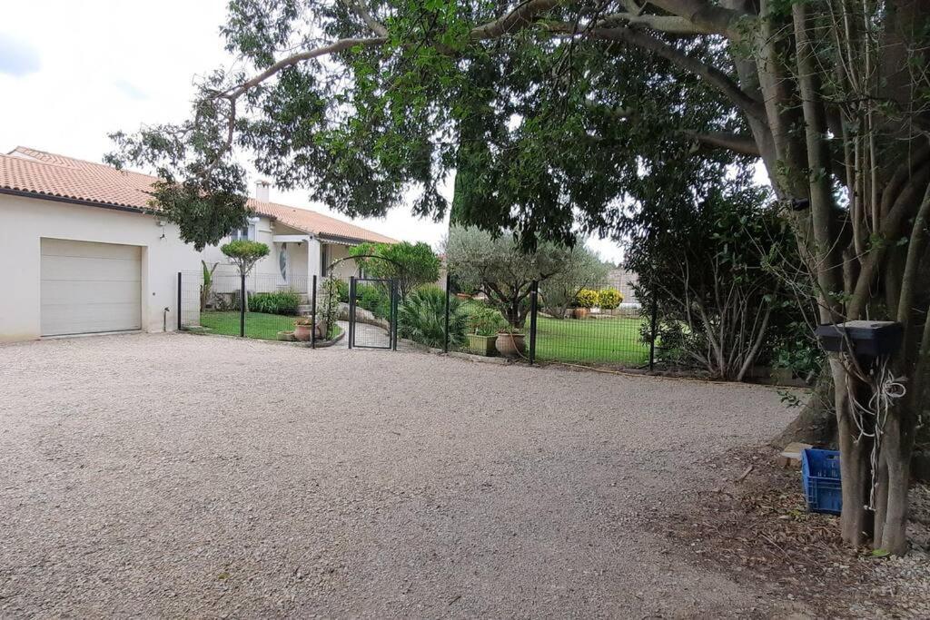 Villa L'Estel En Campagne Avec Piscine Privee Proche Arles Et Avignon Tarascon Exterior foto